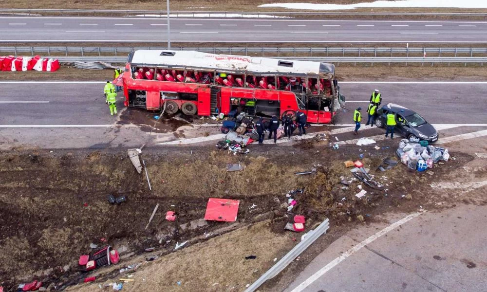Πολωνία: Σοκαριστικό τροχαίο με τουριστικό λεωφορείο